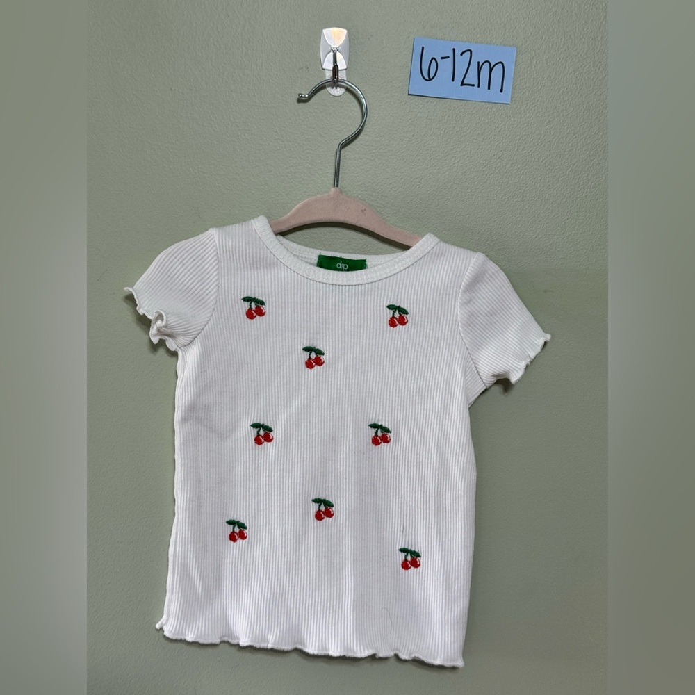 NWOT dip White Ribbed Short Sleeve Tee with Red Cherry Embroidery, 6-9M